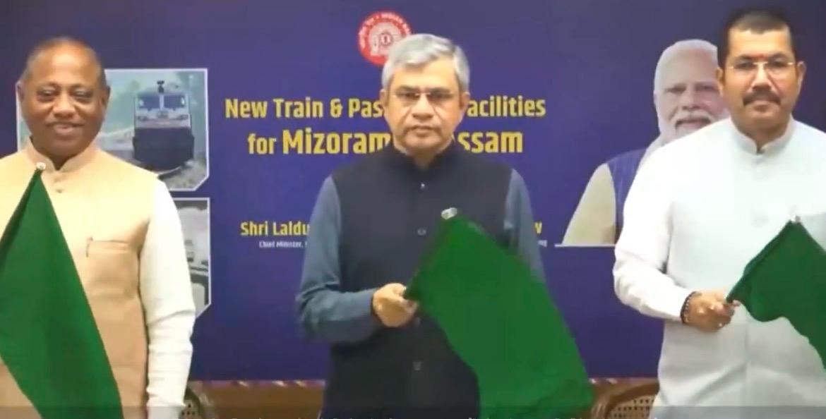 केंद्रीय रेल मंत्री अश्विनी वैष्णव ने गुवाहाटी स्टेशन पर ब्लेंडेड हॉस्पिटैलिटी सेवाओं का शुभारंभ किया