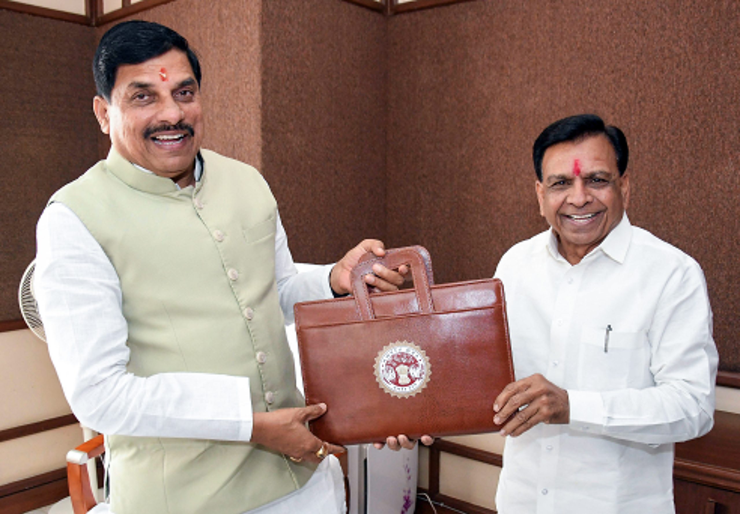 MP govt presents Rs 4.38 lakh crore budget with focus on women, farmers, infra