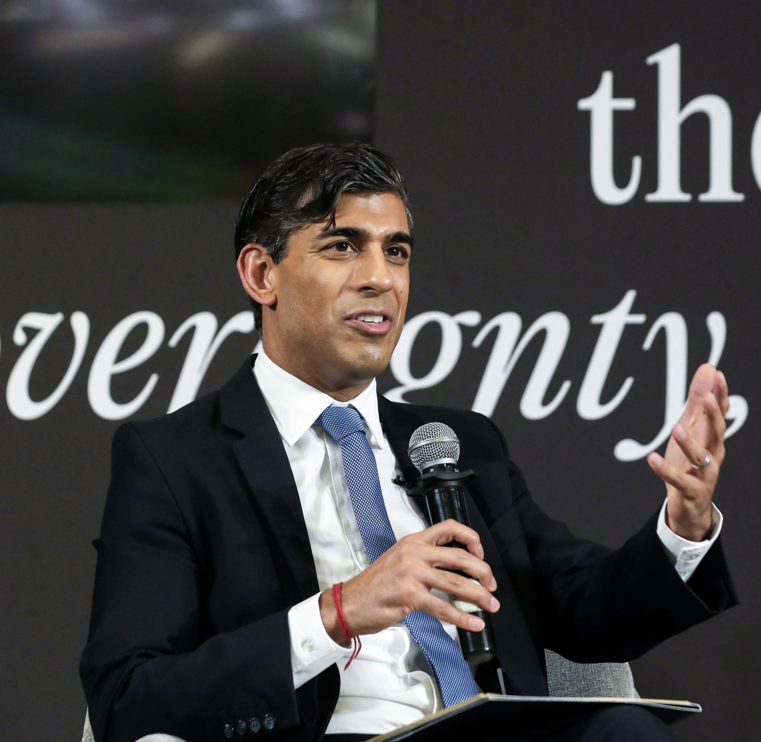 Rishi Sunak Praises India’s AI Foundations for 1.4 Billion at India AI Impact Summit 2026
