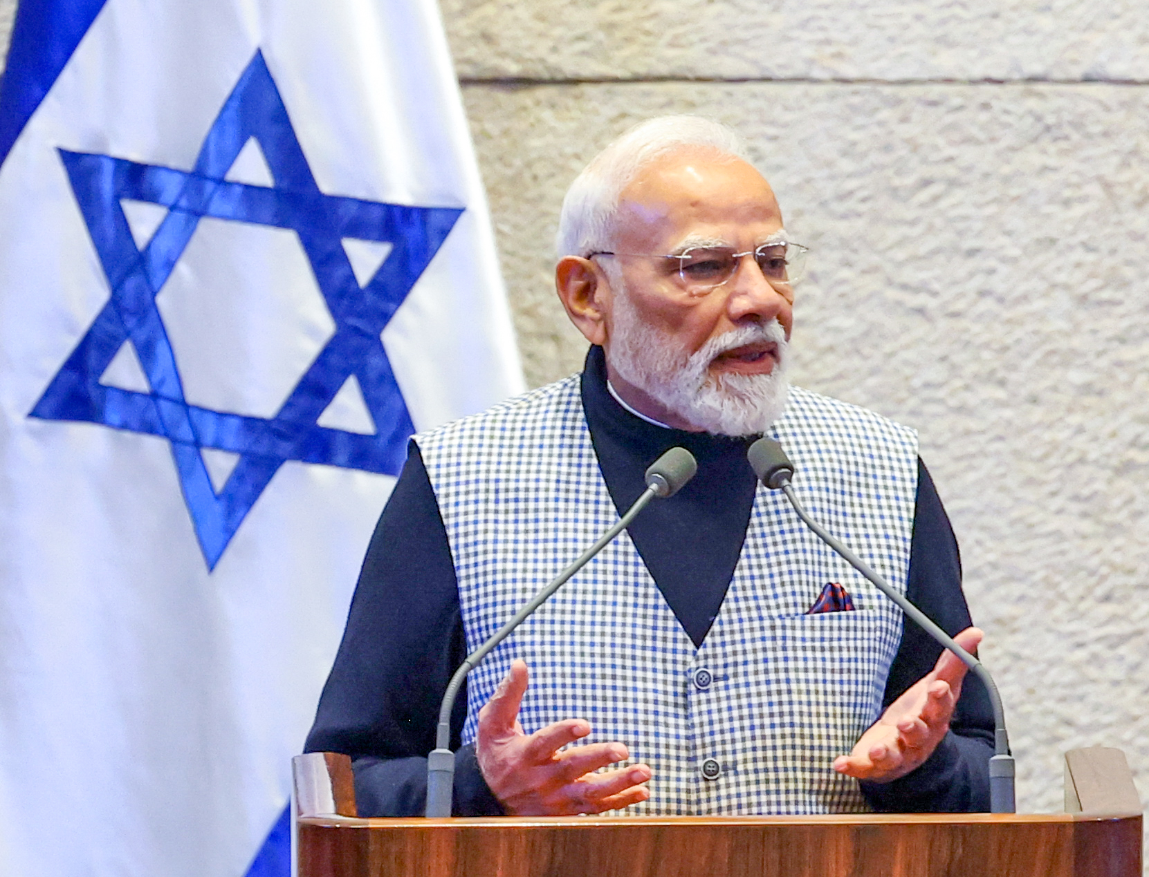 “India , Israel working hard to negotiate Free Trade Agreement,” PM Modi says