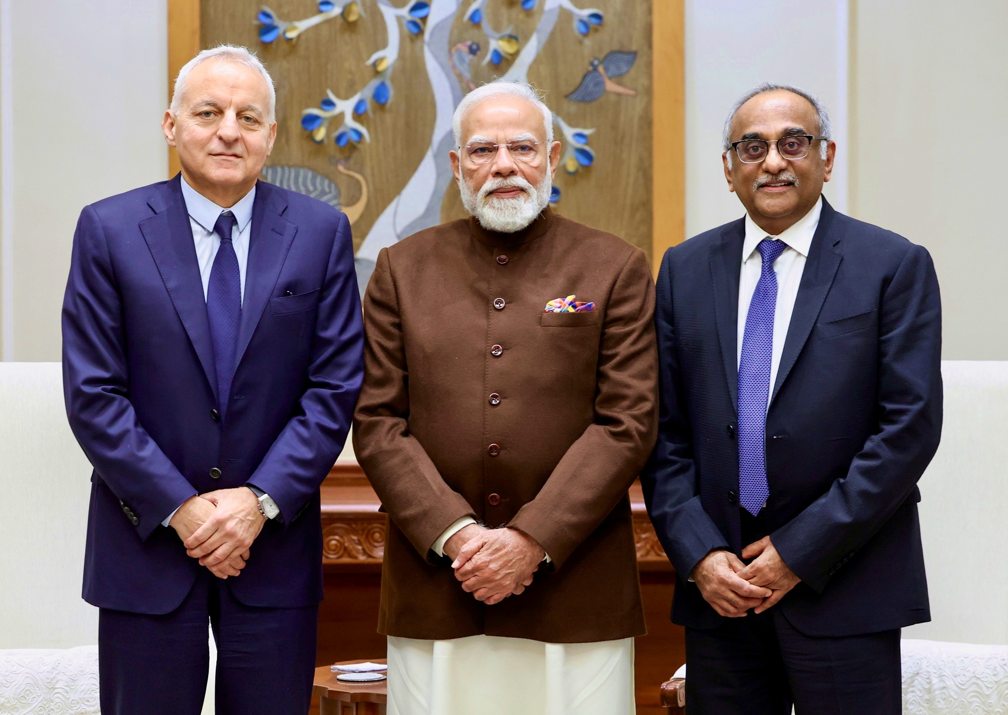 पीएम मोदी से मिले रोल्स-रॉयस के सीईओ, रक्षा और एविएशन सहयोग को मिल सकती है नई रफ्तार
