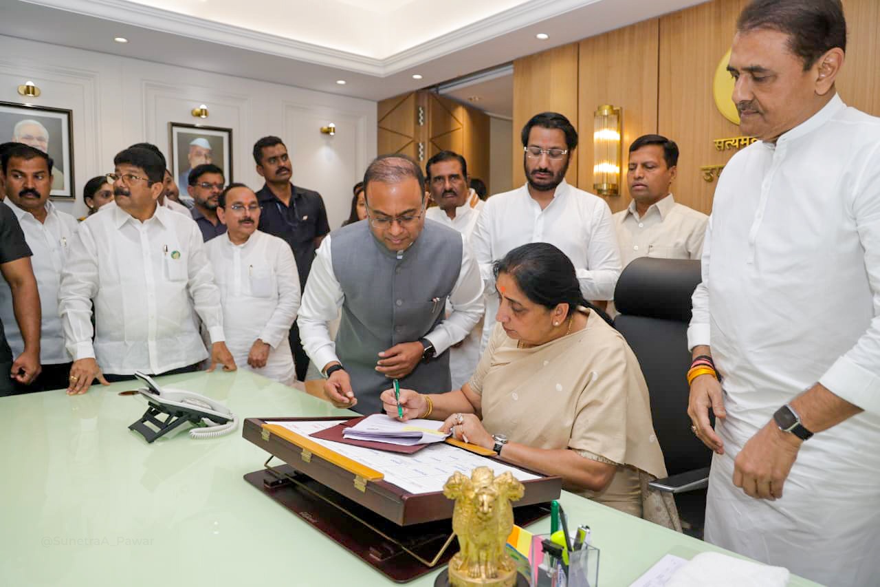 Will work with unwavering loyalty for welfare of Maha: Sunetra Pawar after taking charge as Dy CM