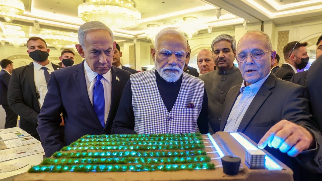 PM-Modi-Israel-exhibition-4