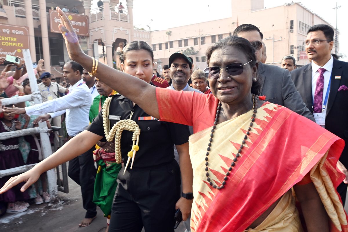 राष्ट्रपति द्रौपदी मुर्मु ने पुरी में श्री जगन्नाथ मंदिर में किए दर्शन