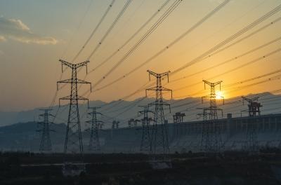 सरकार ने कैप्टिव पावर व्यवस्था मजबूत करने और उद्योगों की प्रतिस्पर्धा बढ़ाने के लिए बिजली नियमों में किया संशोधन
