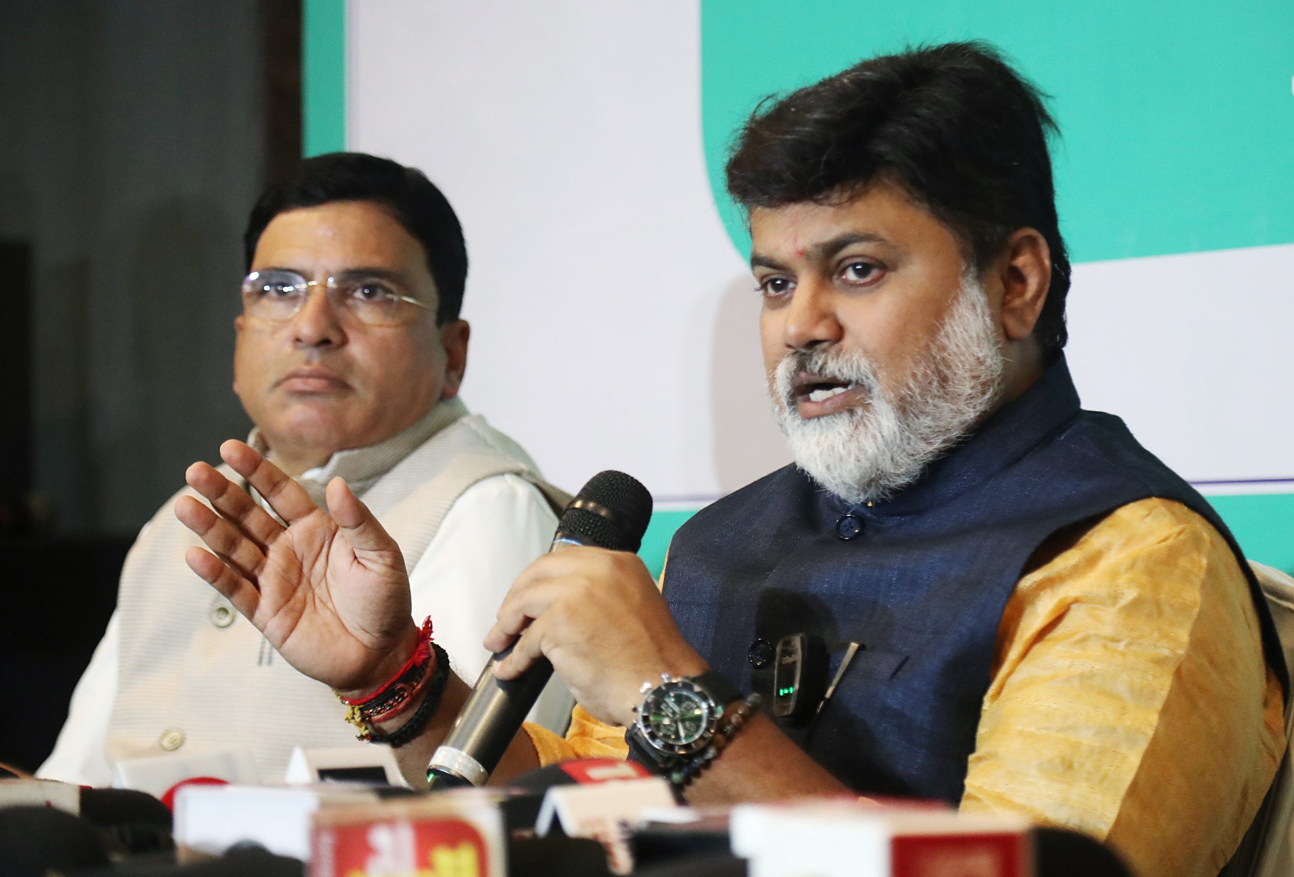 Maha govt to launch drive to provide PNG connections to industries