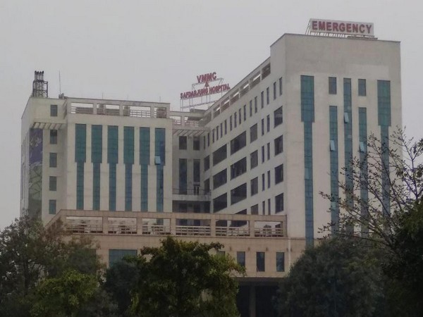 सफदरजंग अस्पताल में पहली बार ‘क्रिटिकल केयर क्लिनिक’ की शुरुआत, ICU से ठीक हुए मरीजों को मिलेगा ऑनलाइन फॉलो-अप