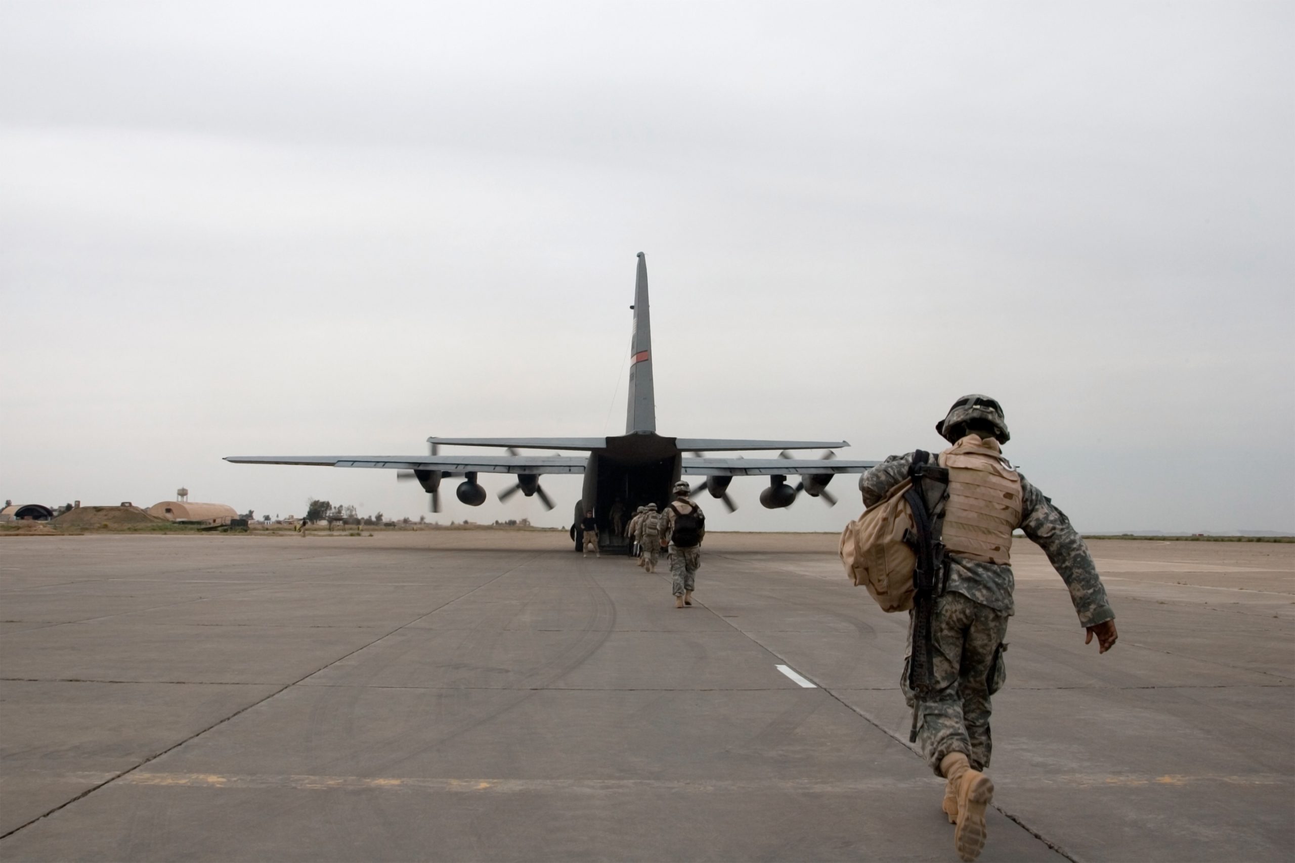 Four US service members killed in plane crash over Iraq