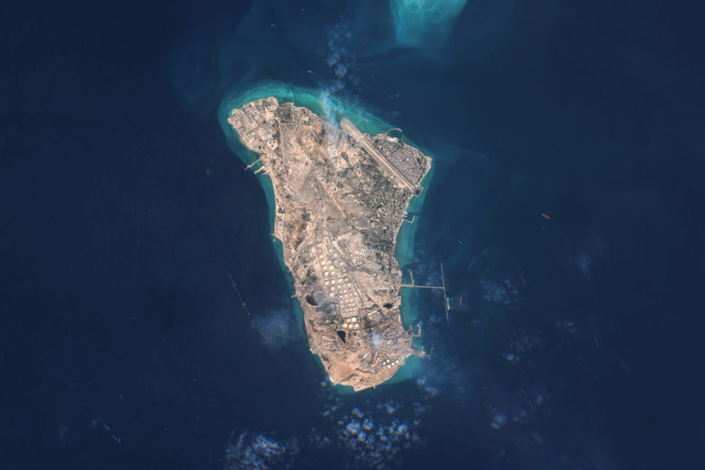 Trump threatens to hit Iran’s Kharg Island oil network if shipping lanes remain blocked