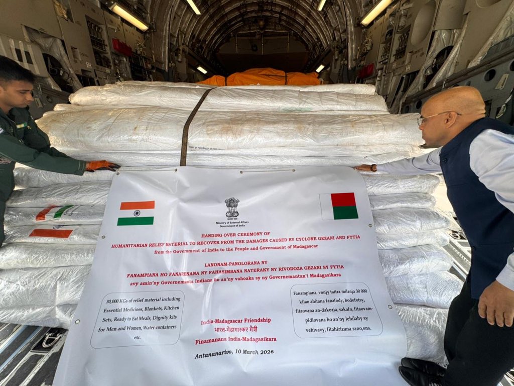 साइक्लोन से प्रभावित मेडागास्कर को भारत ने भेजी मेडिकल और राहत मदद