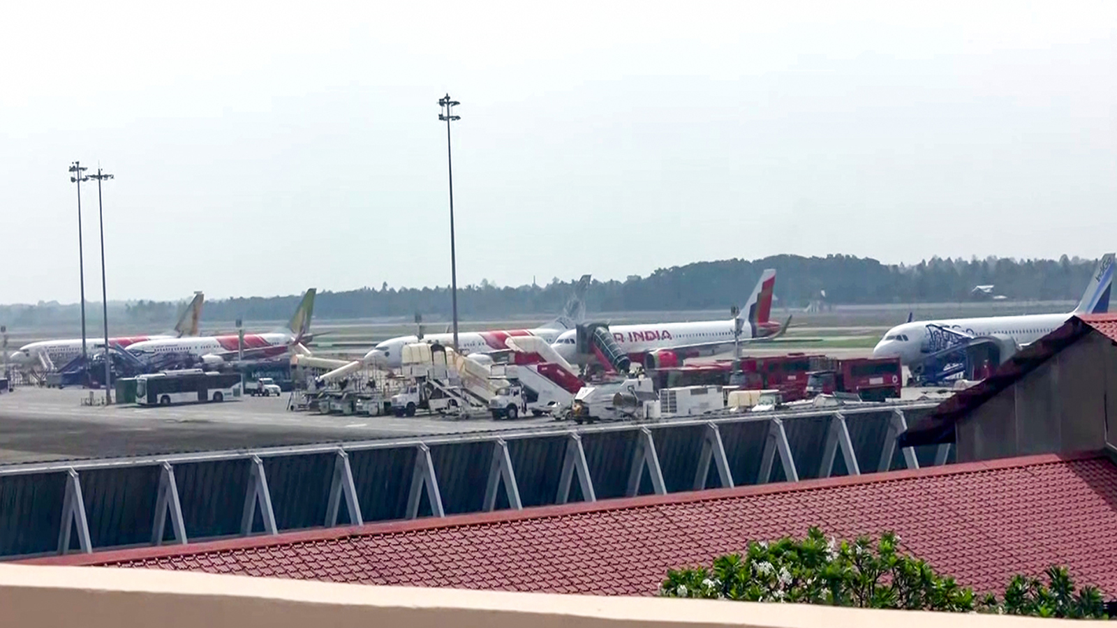 Government announces relief measures for airlines, cuts airport charges by 25%
