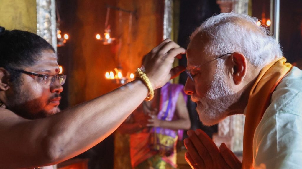 Modi-Arulmigu-6