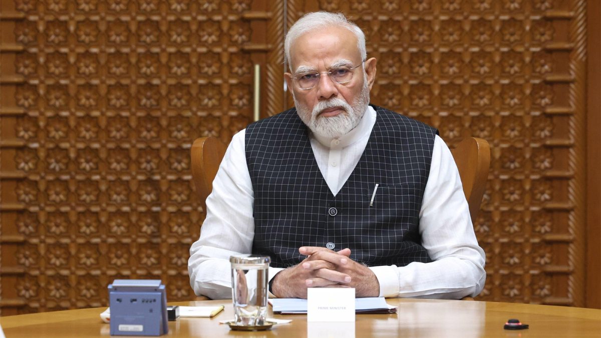 प्रधानमंत्री मोदी ने ईरान के राष्ट्रपति से क्षेत्रीय स्थिति पर की चर्चा