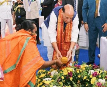 राजनाथ सिंह ने ‘लार्ज कैविटेशन टनल’ परियोजना की रखी आधारशिला