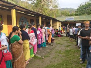 Polling begins in Assam, Kerala and Puducherry; early turnout around 17%