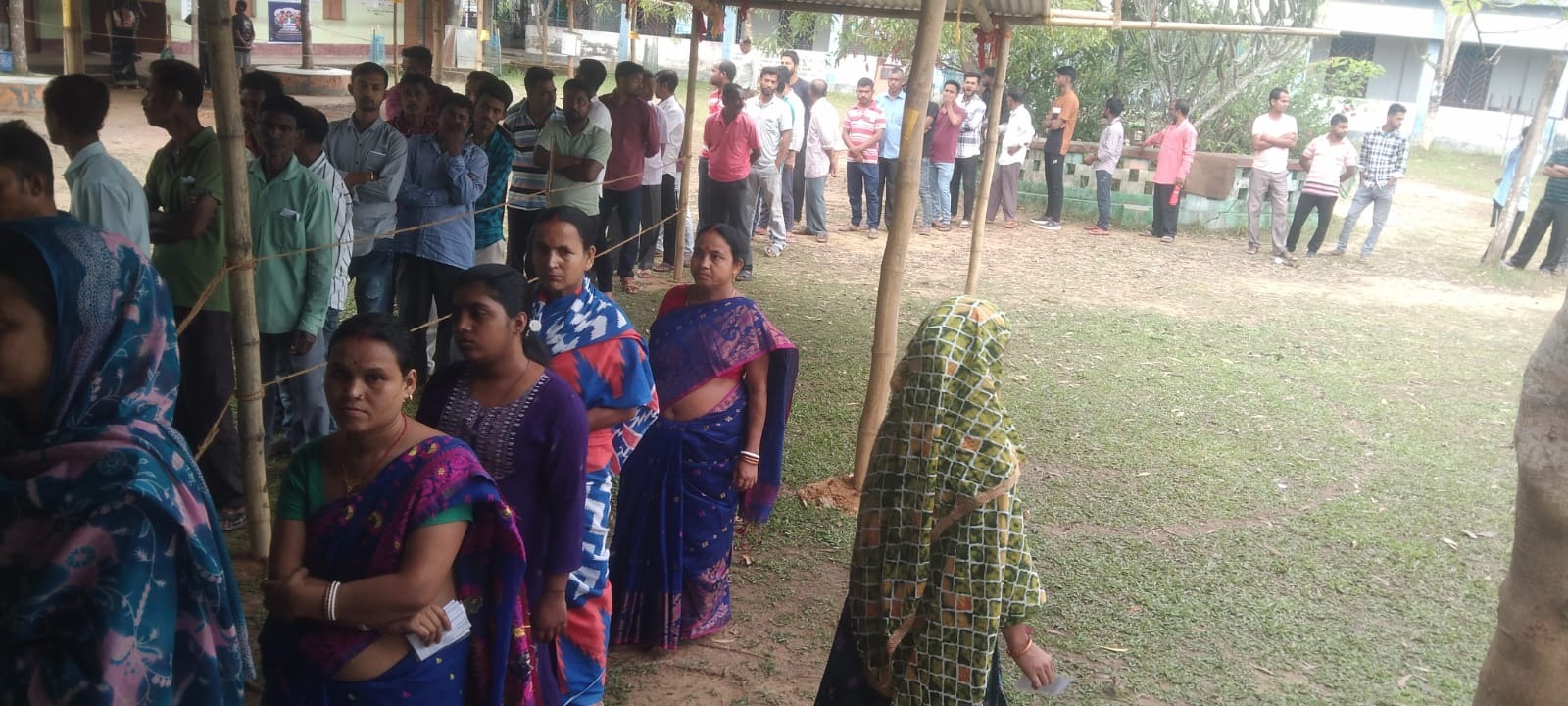 धर्मनगर सीट पर तेज मतदान, दोपहर तक 53% वोटिंग