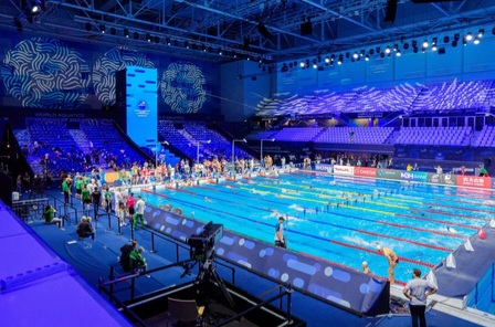 Russia, Belarus swimmers cleared to compete with flags and anthems as World Aquatics lifts ban