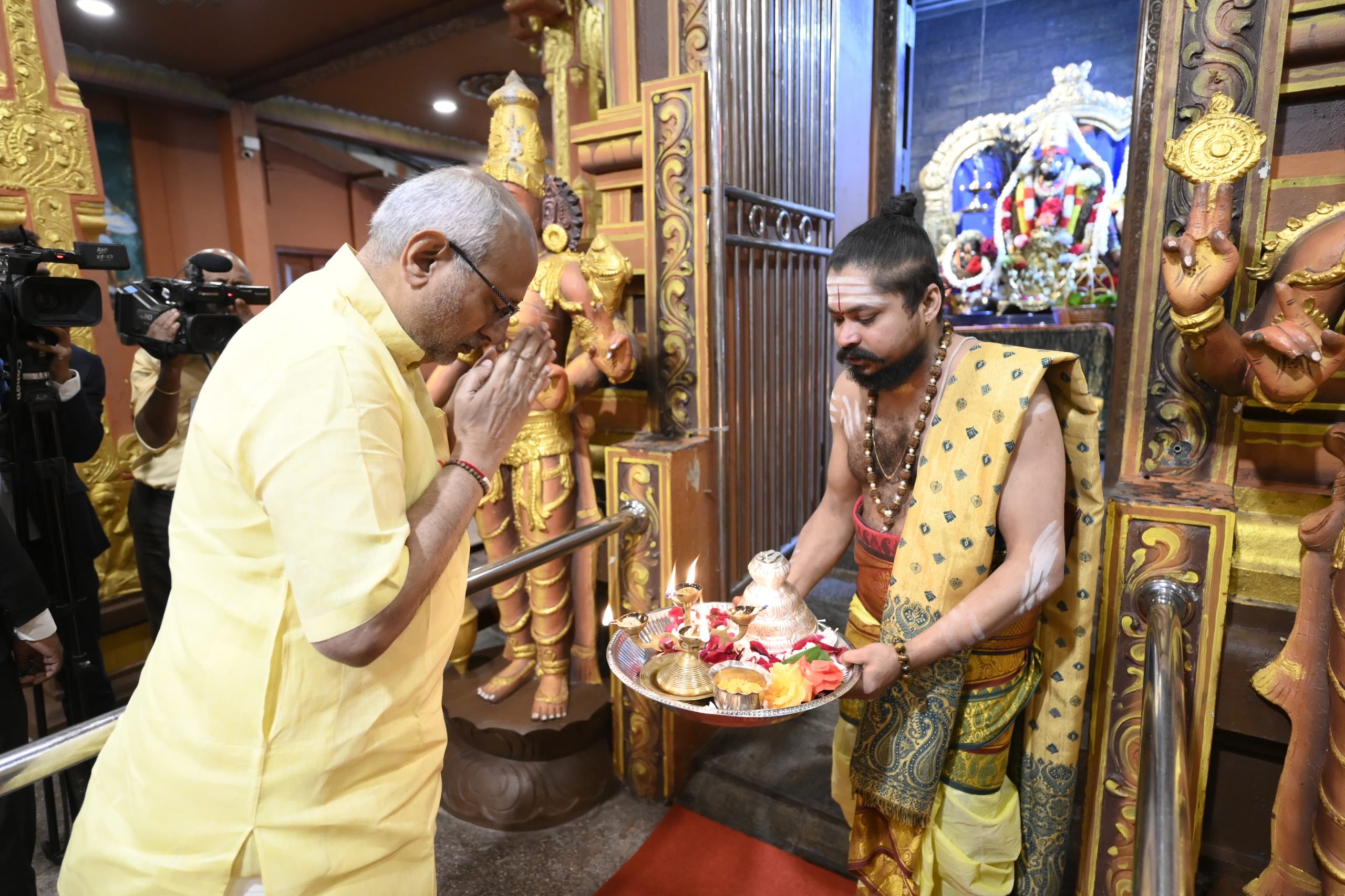 श्रीलंका दौरे पर उपराष्ट्रपति, सांस्कृतिक जुड़ाव पर दिया जोर
