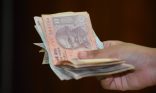 कच्चे तेल के दबाव के बावजूद रुपया हुआ मजबूत, केंद्रीय बैंक के समर्थन से मुद्रा को मिला सहारा