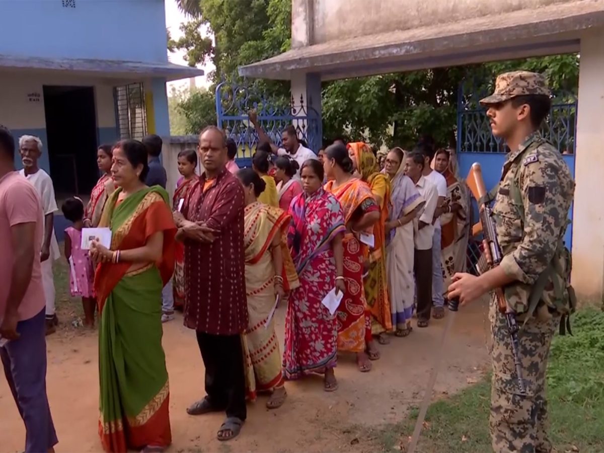 पश्चिम बंगाल विधानसभा चुनाव: प्रथम चरण के मतदान के बाद निर्वाचन आयोग सख्त, कैमरों के डेटा सुरक्षा के लिए जारी किए नए निर्देश