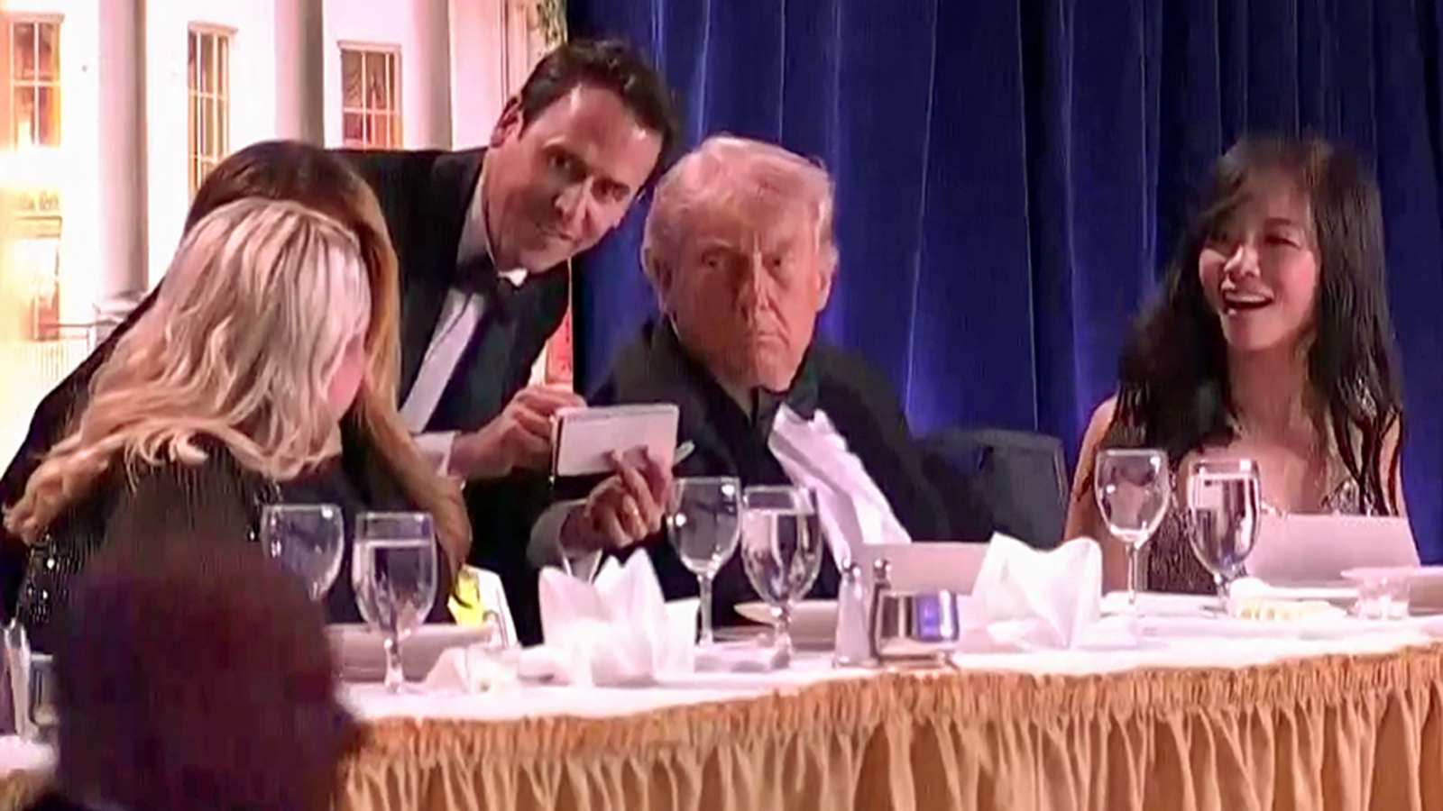 Man accused in Trump assassination attempt agrees to remain in custody