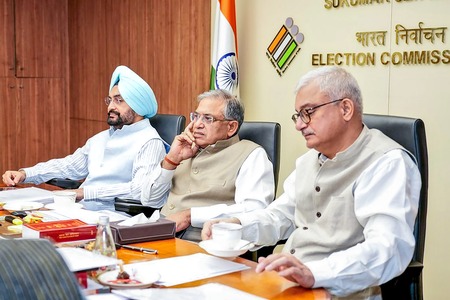 विधानसभा चुनाव 2026: ईसीआई का आदेश, मतदान के दिन कर्मचारियों को मिलेगा सवेतन अवकाश