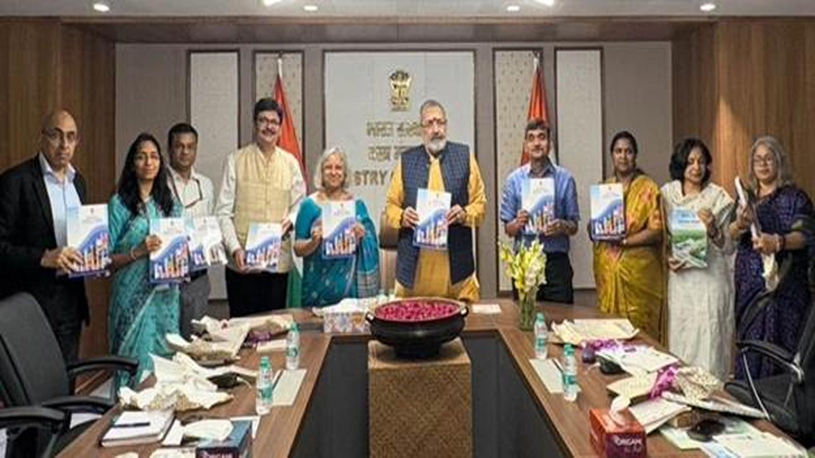 Domestic textile demand surges to Rs 14.95 lakh crore; new survey highlights changing consumer trends