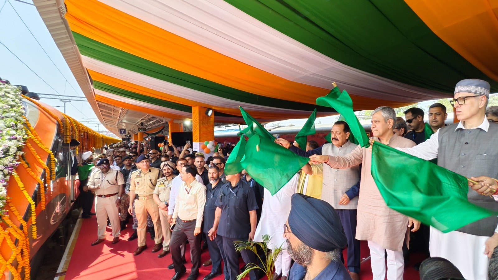 Ashwini Vaishnaw flags off 20-coach Vande Bharat linking Jammu and Srinagar