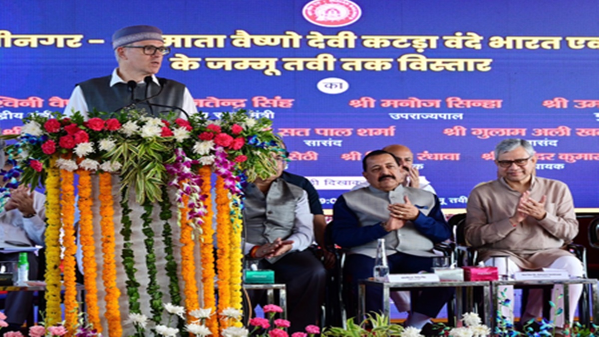 वंदे भारत बनी बदलाव की धुरी, जम्मू-कश्मीर में विकास का नया दौर शुरू : उमर अब्दुल्ला