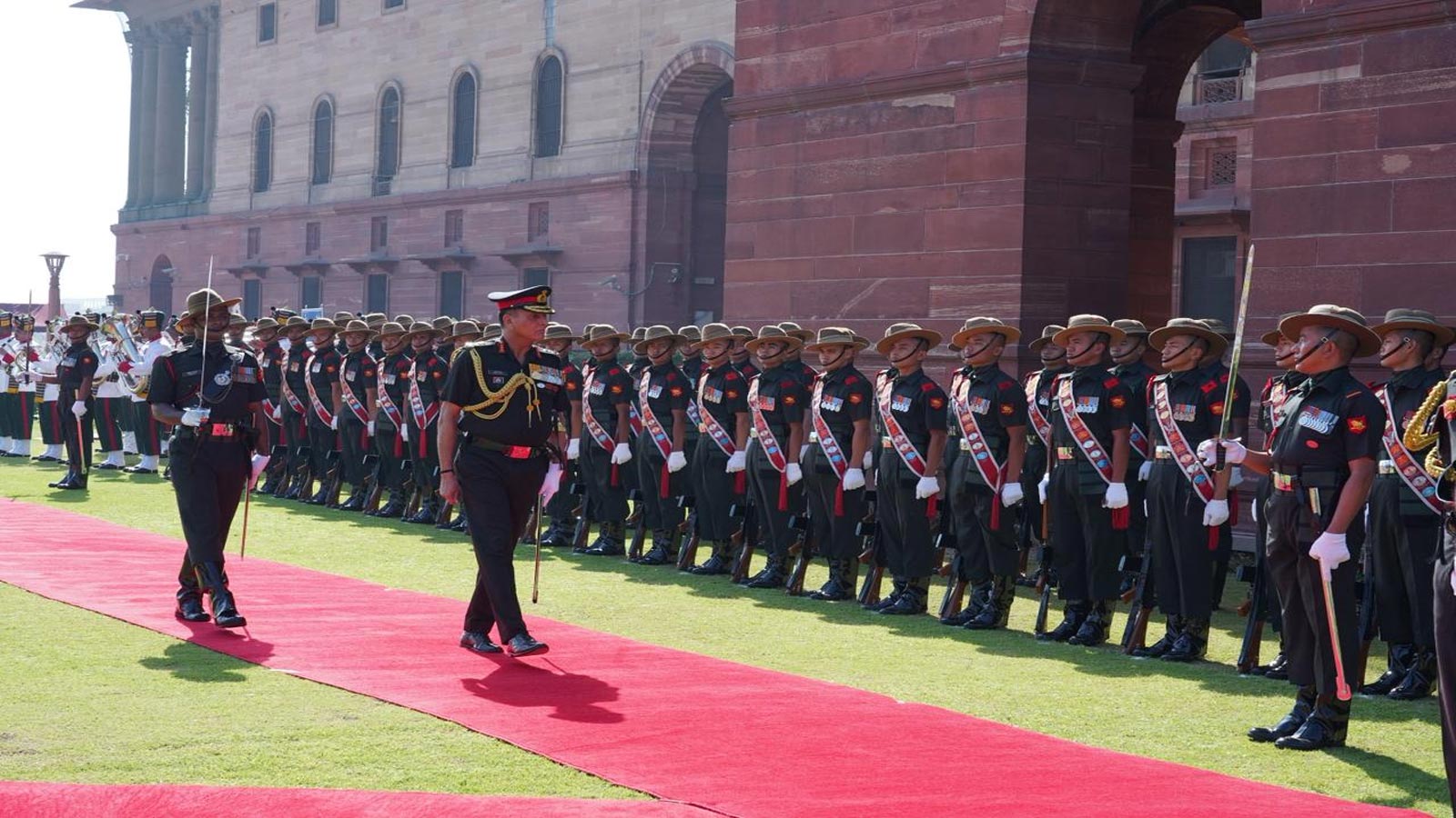Lt Gen Dhiraj Seth takes charge as Vice Chief of Army Staff