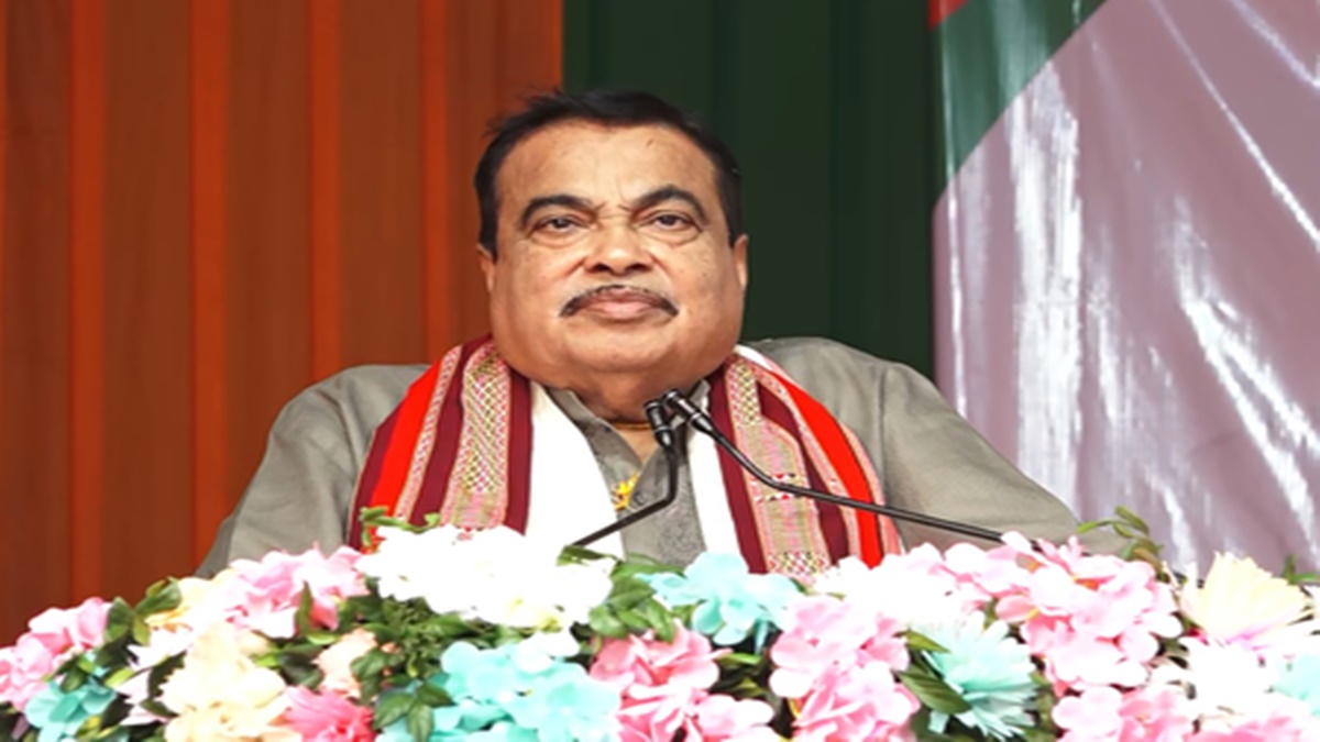 Gadkari rolls out India’s first barrier-less tolling system on NH-48 in Gujarat