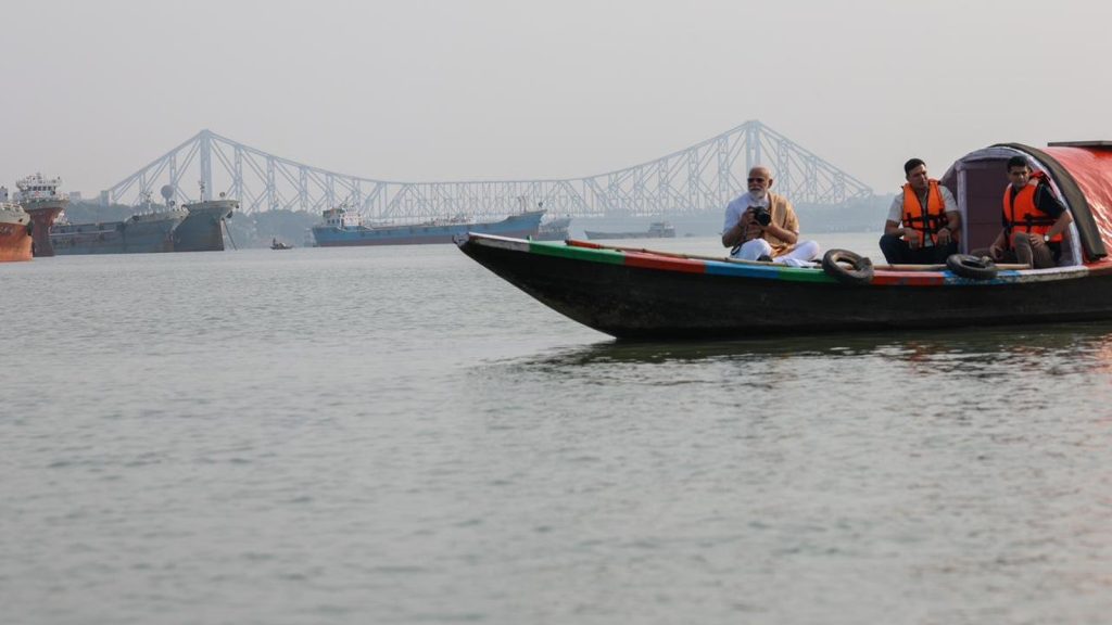 PM-Modi-Hooghly-2