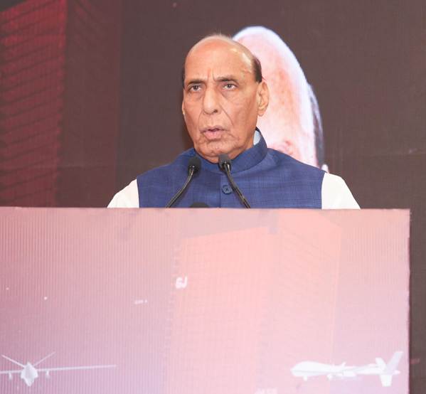 किसी भी परिस्थिति में आतंकवाद के किसी भी कृत्य को बर्दाश्त नहीं किया जाएगा : राजनाथ सिंह