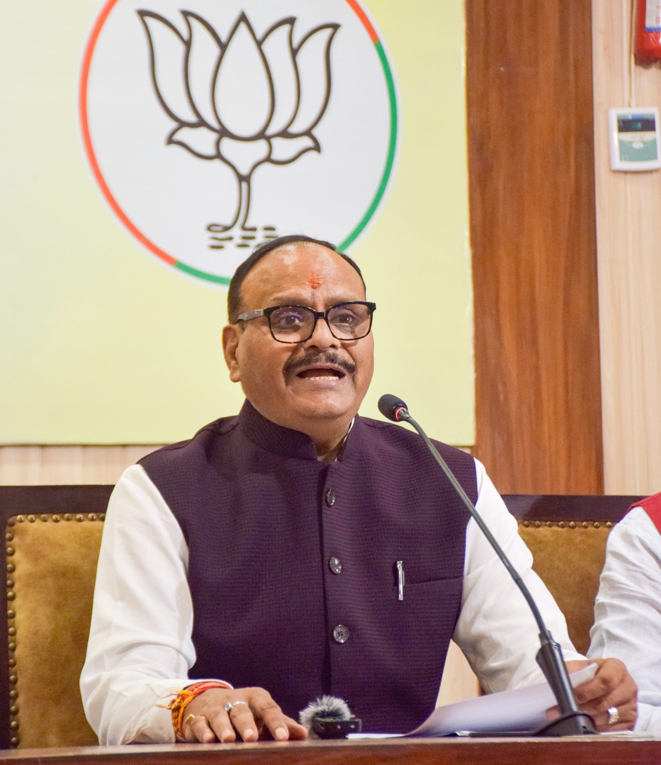 स्वास्थ्य विभाग में भ्रष्टाचार और लापरवाही पर यूपी सरकार की बड़ी कार्रवाई