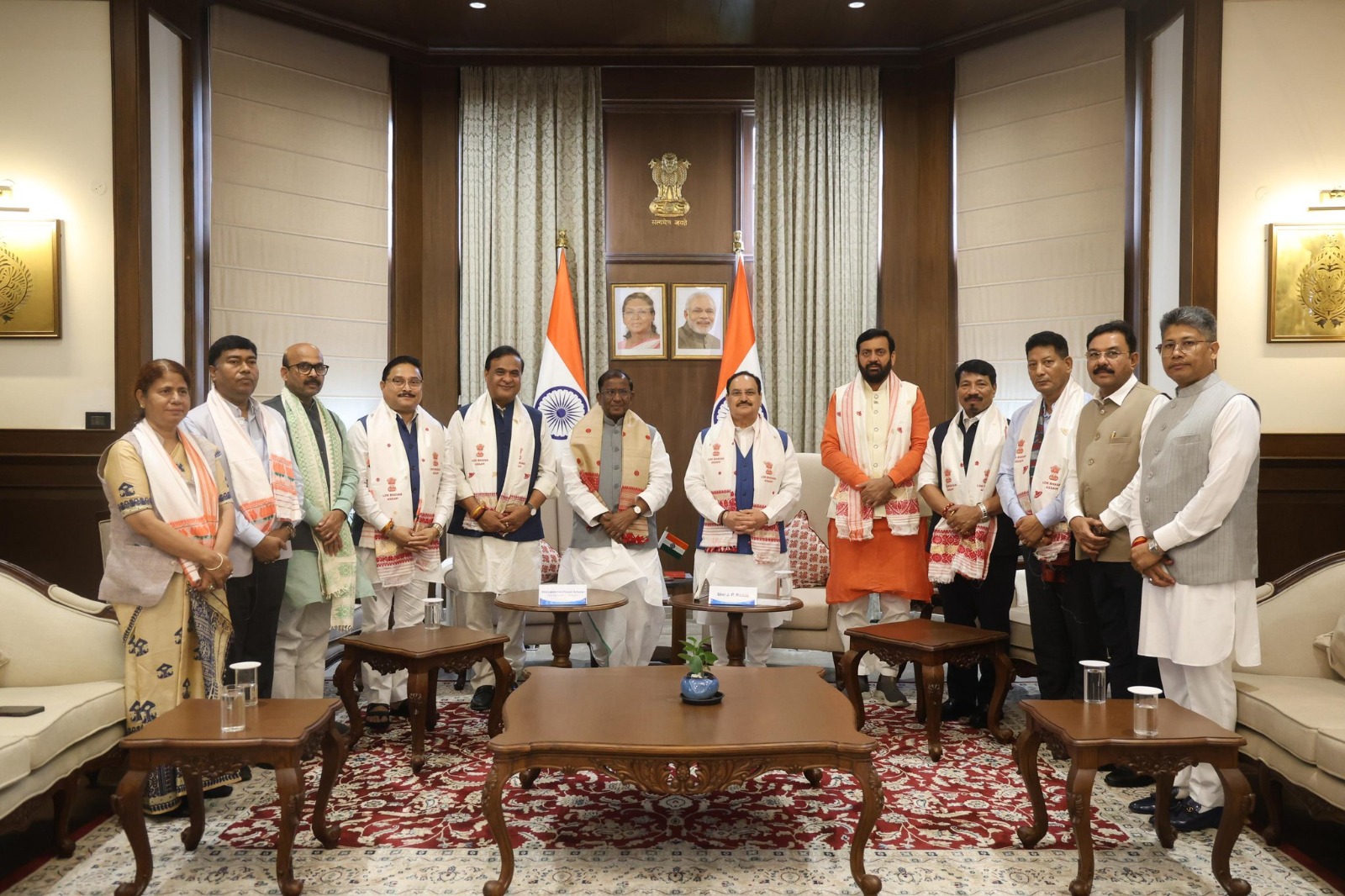 हिमंता सरमा ने सरकार बनाने का दावा पेश किया, शपथ ग्रहण समारोह में पीएम मोदी रहेंगे मौजूद