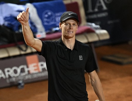 Italian Open: Jannik Sinner cruises past Ofner in straight sets
