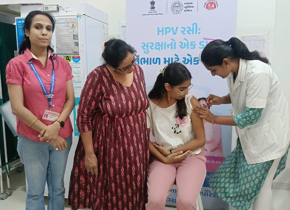 अहमदाबाद में एचपीवी टीकाकरण अभियान ने हासिल किया 65 प्रतिशत लक्ष्य
