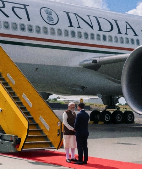 ग्रिपेन जेट्स की एस्कॉर्ट के बीच स्वीडन पहुंचे पीएम मोदी, व्यापार और तकनीक पर रहेगा फोकस