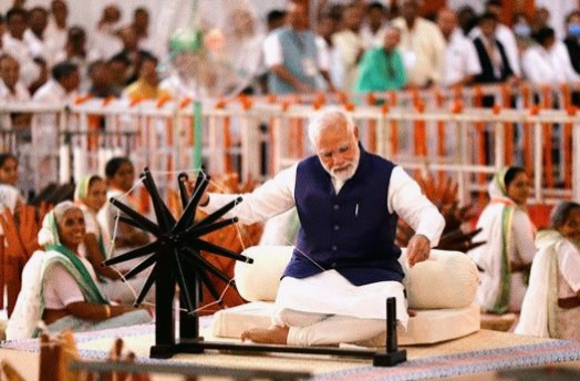 खादी और ग्रामोद्योग उत्पादों की बिक्री 1.87 लाख करोड़ रुपए के पार, 2.04 करोड़ लोगों को मिला रोजगार