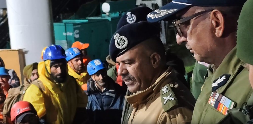 Toughest challenge: J&K DGP on rescue operation of 320 stranded in Gulmarg cable cars