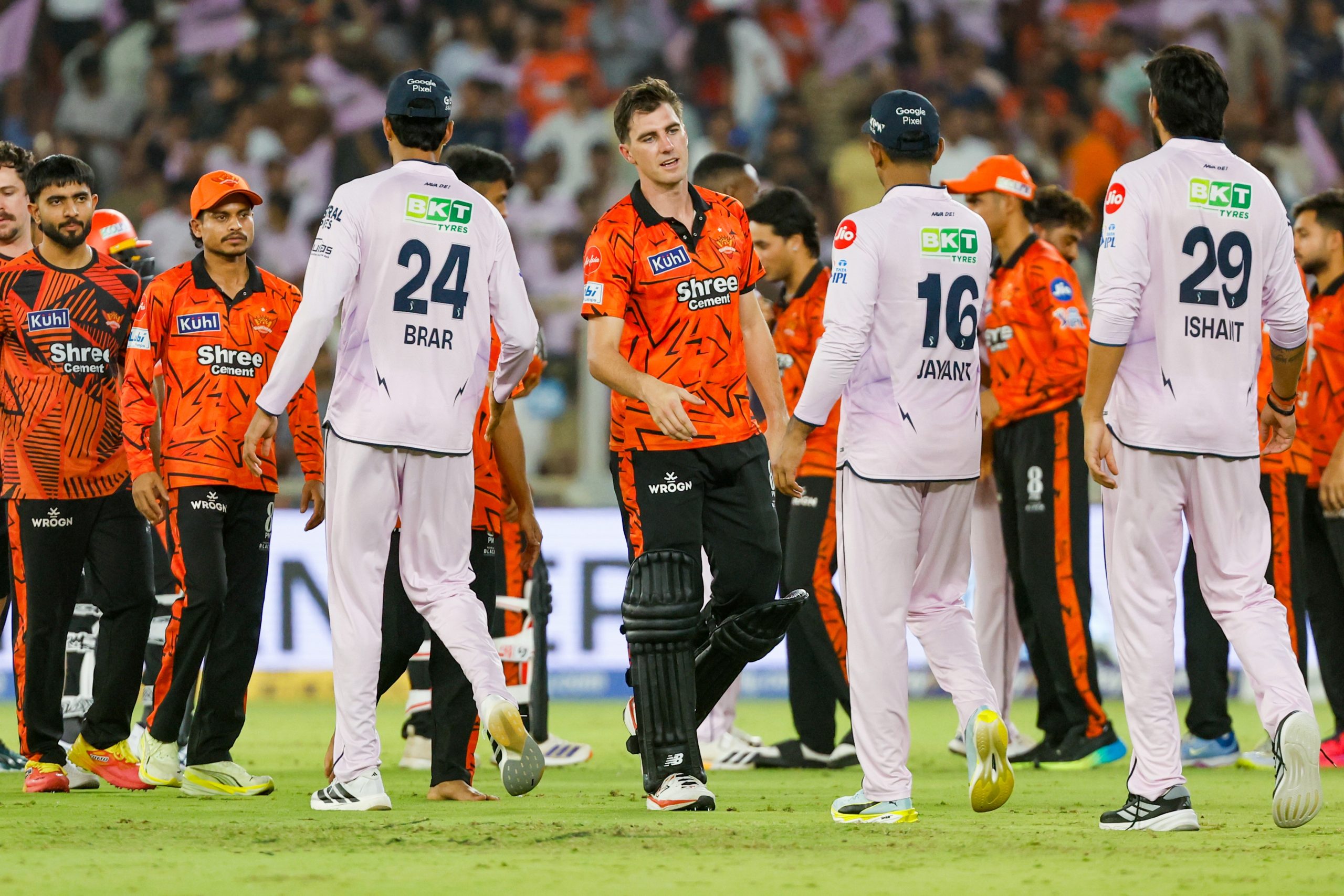 GT ने SRH को 82 रन से हराया, प्वाइंट्स टेबल में पहुंची टॉप पर