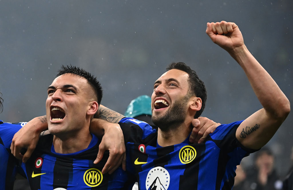 Clinical Inter secure Scudetto as rivals stumble in one-sided race