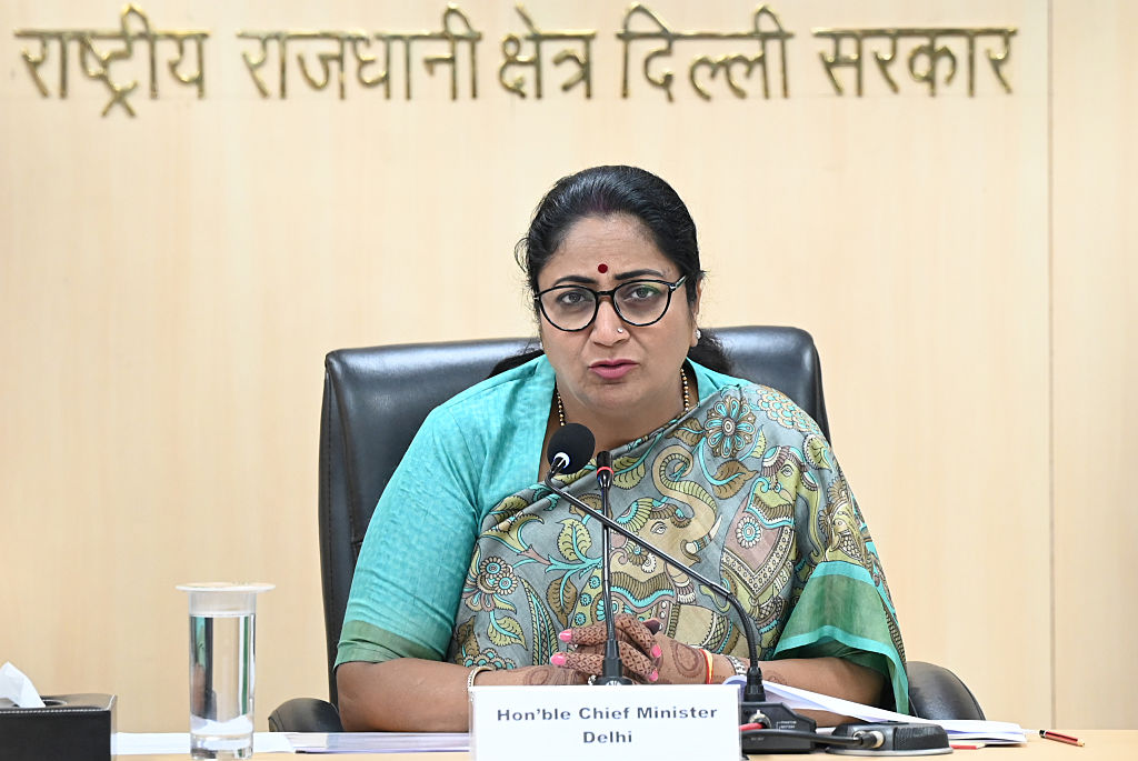 दिल्ली लॉजिस्टिक्स एवं वेयरहाउसिंग नीति से उद्योग, रोजगार और निवेश को मिलेगा बढ़ावा: सीएम रेखा गुप्ता