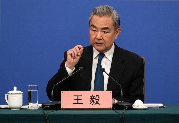 Chinese foreign minister kicks off meeting with Iranian counterpart