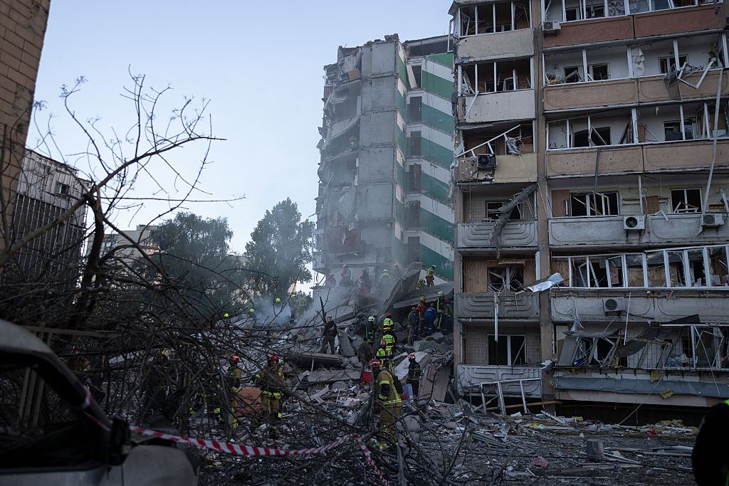 Russia attacks Odesa and Dnipro, Ukraine strikes Belgorod region