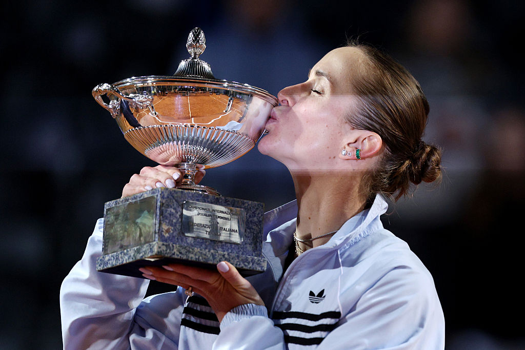 Tennis-Svitolina fights off Gauff to win third Italian Open title
