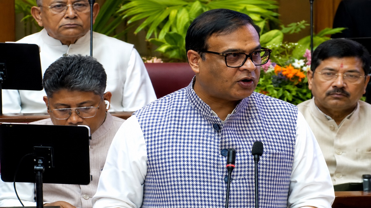 असम विधानसभा में सीएम सरमा बोले- यूसीसी से अल्पसंख्यक महिलाओं को मिलेगा सुरक्षा और न्याय