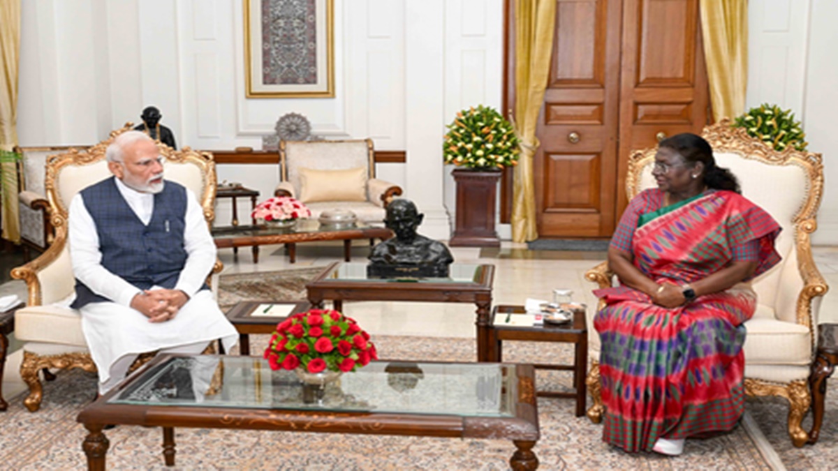 ईद-उल-अजहा पर राष्ट्रपति मुर्मु और पीएम मोदी ने दी देशवासियों को शुभकामनाएं