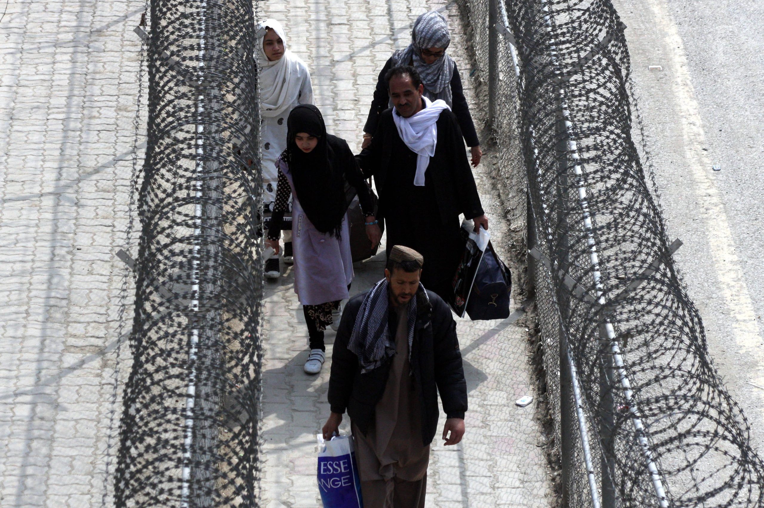 Over 4,200 Afghan migrants deported by Pakistan in single day