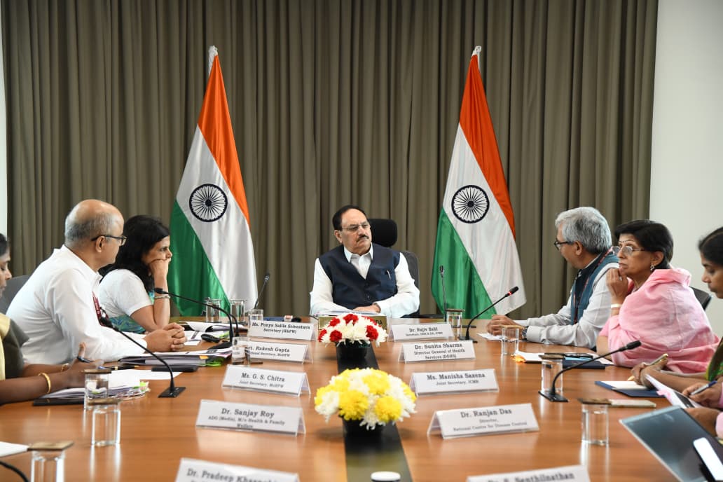 Centre on Alert Over Ebola: Health Minister JP Nadda Reviews Preparedness